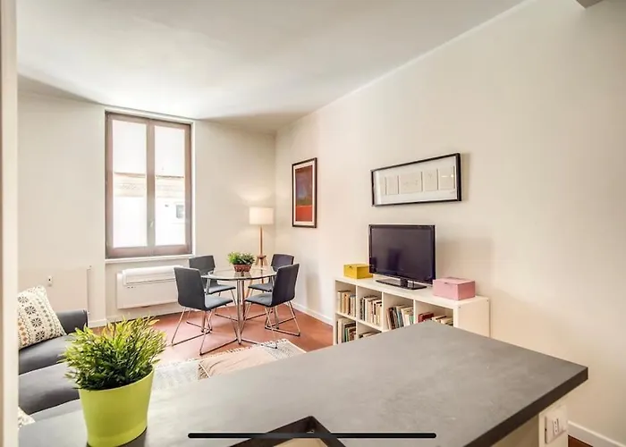 Coliseum Cozy Flat Apartment *