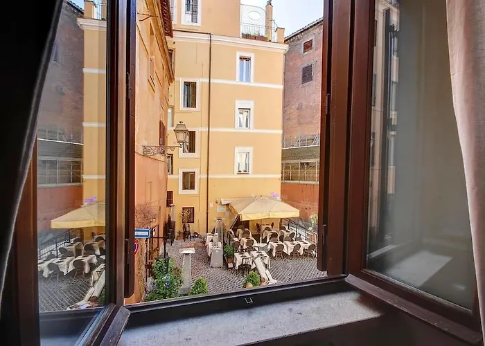 Coliseum Cozy Flat *