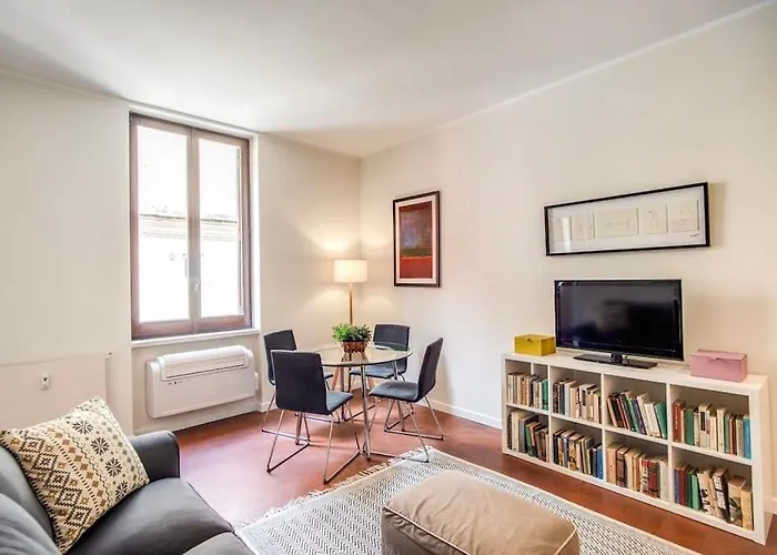 Apartment Coliseum Cozy Flat *